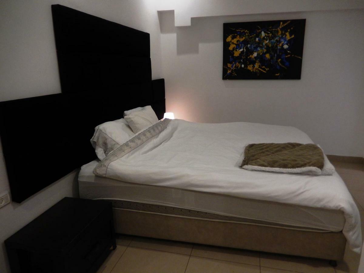 תל אביב Gorgeous Studio On Hilton Beach מראה חיצוני תמונה