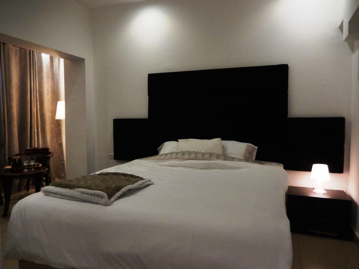 תל אביב Gorgeous Studio On Hilton Beach מראה חיצוני תמונה